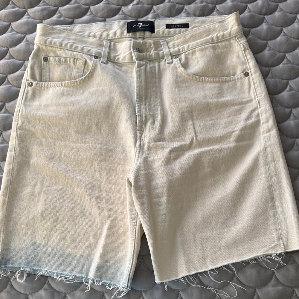 7 For All Mankind Women Cream Off-White Denim Shorts